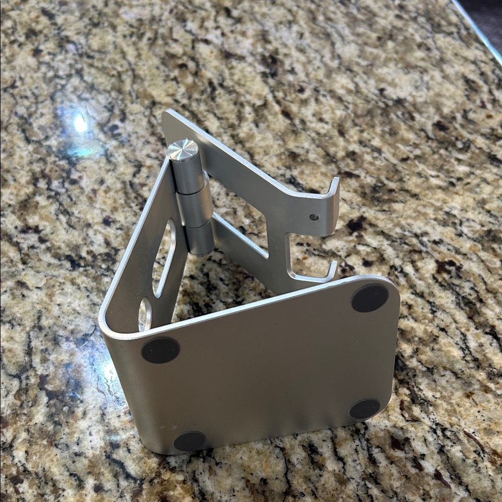 Adjustable Silver Tablet Stand - Picture 3 of 8